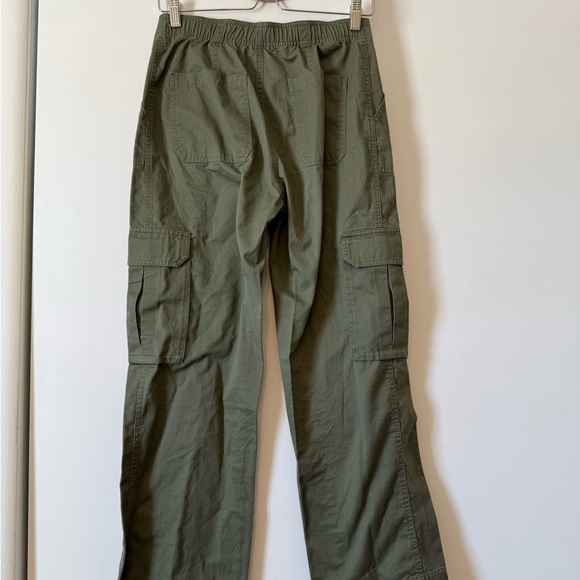 Abercrombie & Fitch Olive Cargo Pants - Picture 6 of 9